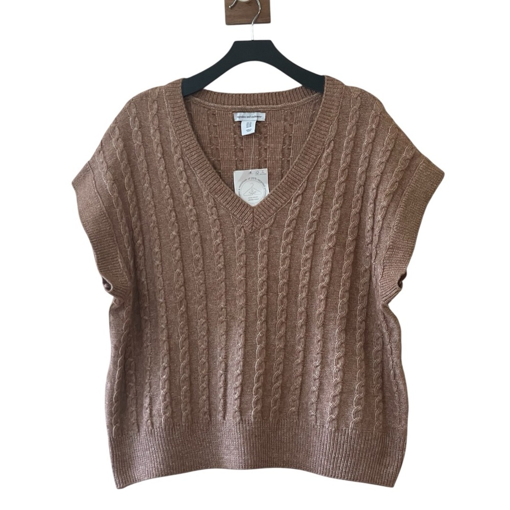 NWT Cupcakes & Cashmere V-Neck Cable Knit Sweater Vest - Picture 2 of 9
